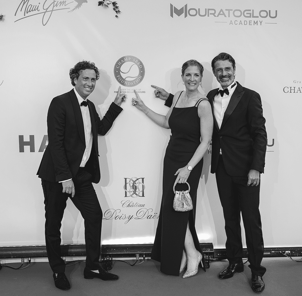 Patrick Mouratoglou and donors supporting the mission